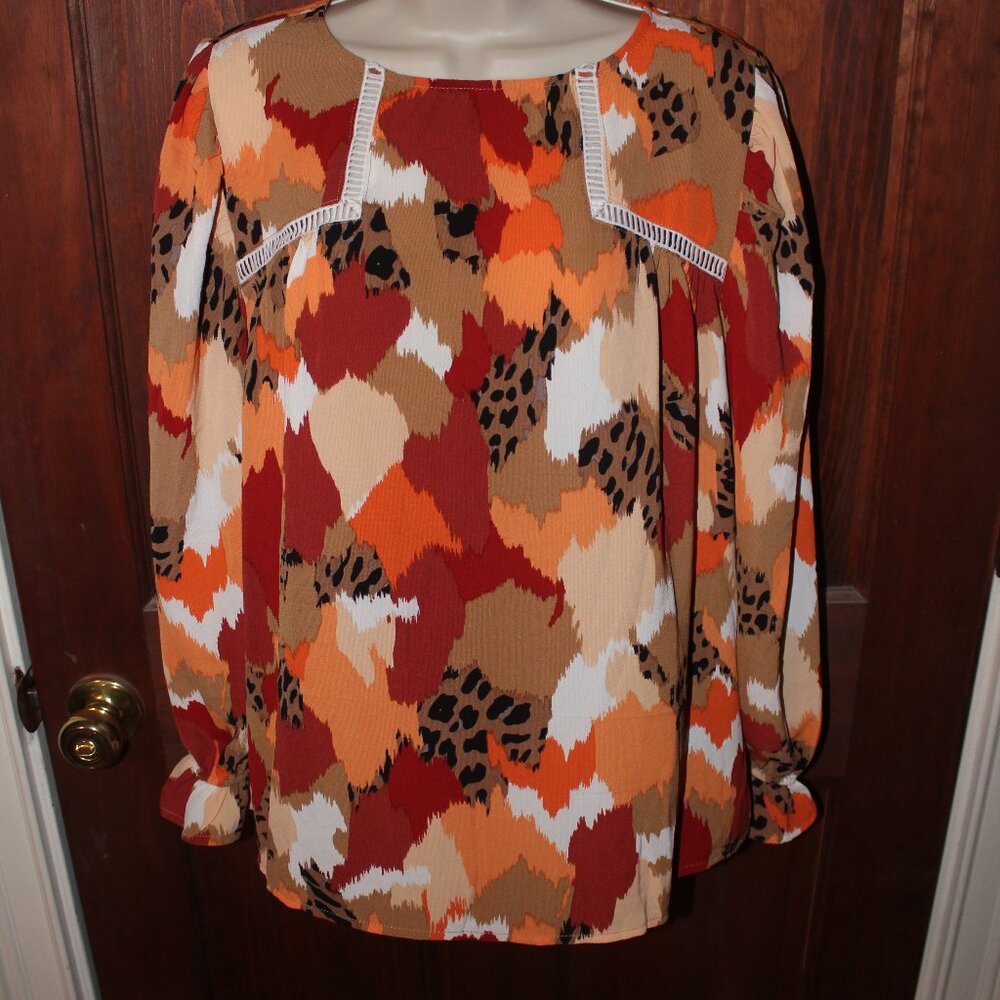 NWT - Graphic Blouse